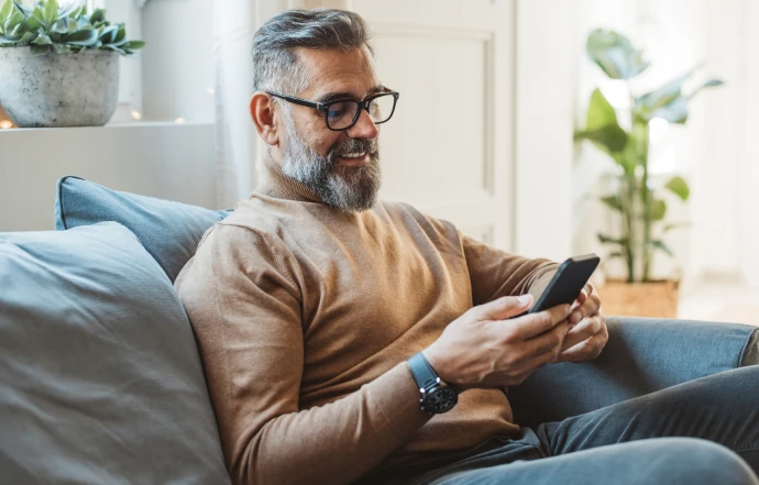Man holding phone.
